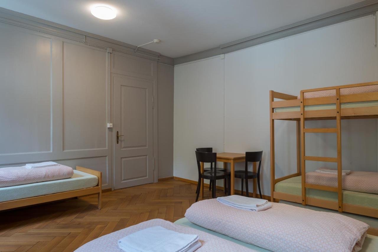 Schaffhausen Youth Hostel Екстериор снимка