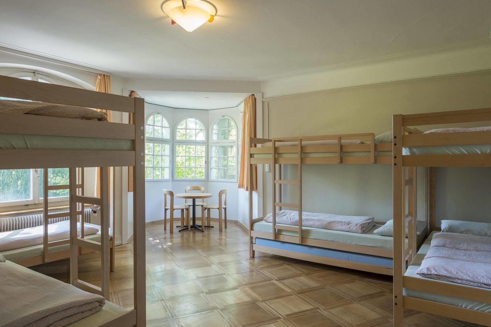 Schaffhausen Youth Hostel Екстериор снимка